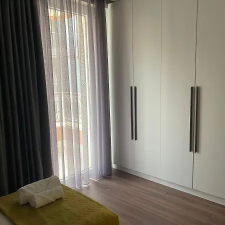 Ale Investa Hospitality * Tiran